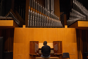 Samuel Kuffuor-Afriyie is one of two organ performance majors at Syracuse University. The SU junior will perform his first solo recital on April 2 at Setnor Auditorium.