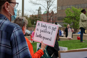 Amid the leaked draft overturning Roe v. Wade, Syracuse University must take action to support students who may lose their right to abortion in their home state.