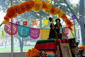 Celebrate Día de Muertos, or the Day of the Dead, with the Department of Language, Literatures and Linguistics. The program’s celebration will include a community altar, a mini art workshop and more associated with the holiday. 